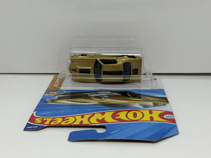 Hot Wheels HW '70s vs. '90s 1970 Chevrolet Camaro RS 1:64 Diecast Gold