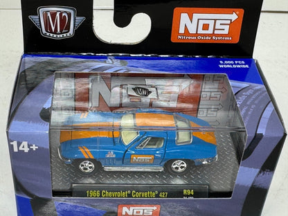 M2 Machines NOS 1966 Chevrolet Corvette 427 1:64 Diecast