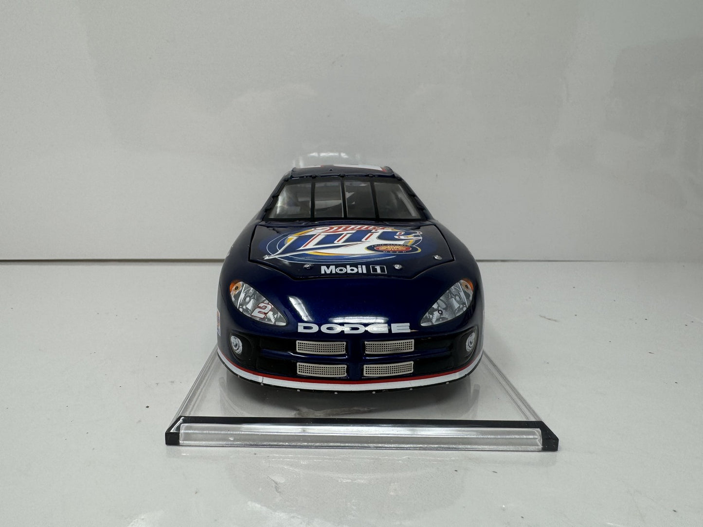 Action Nascar Rusty Wallace #2 Miller Lite 2003 Dodge Intrepid 1:24 Diecast