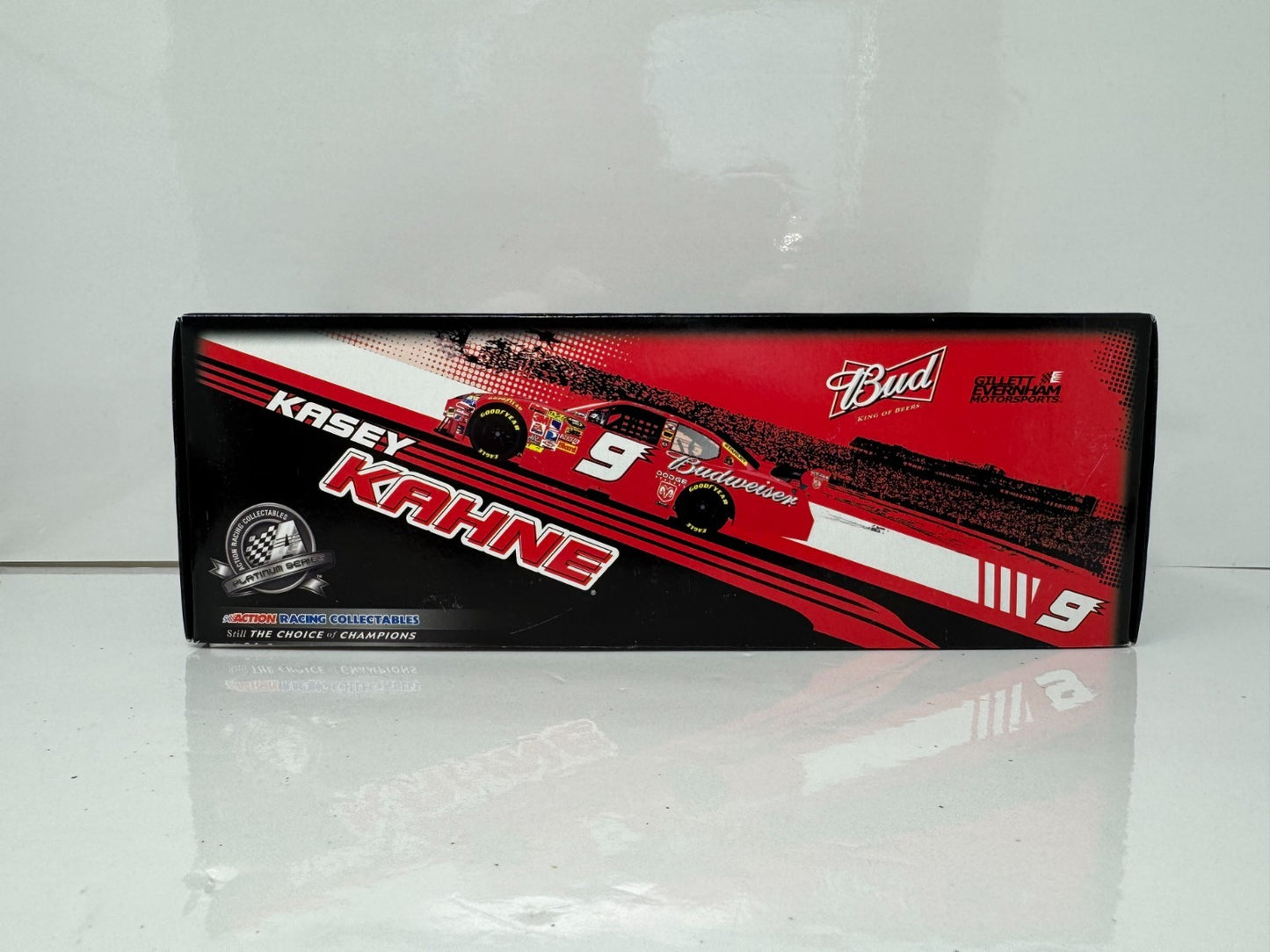 Action NASCAR Kasey Kahne #9 Budweiser 2009 Dodge Charger 1:24 Diecast