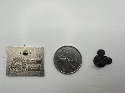 DLR Disney Pluto Pyramids of Giza and Sphynx World Snapshots Hidden Mickey Trading Pin DC1S10