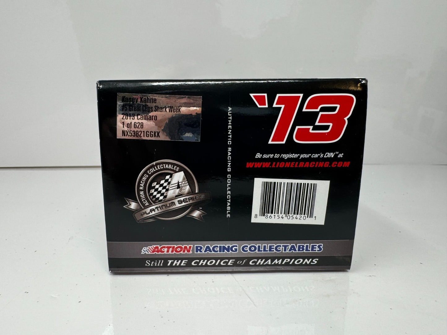 Lionel NASCAR Kasey Kahne #5 Great Clips Shark Week 2013 Camaro 1:24 Diecast