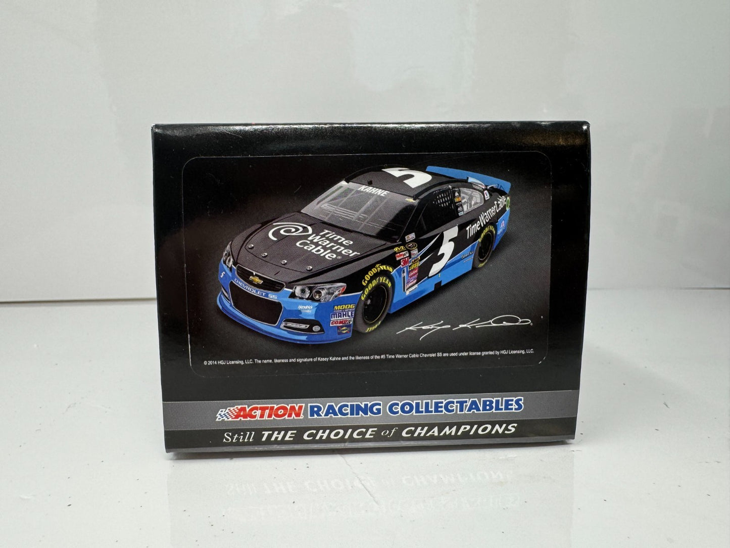 Lionel NASCAR Kasey Kahne #5 Time Warner Cable 2014 Chevrolet SS 1:24 Diecast