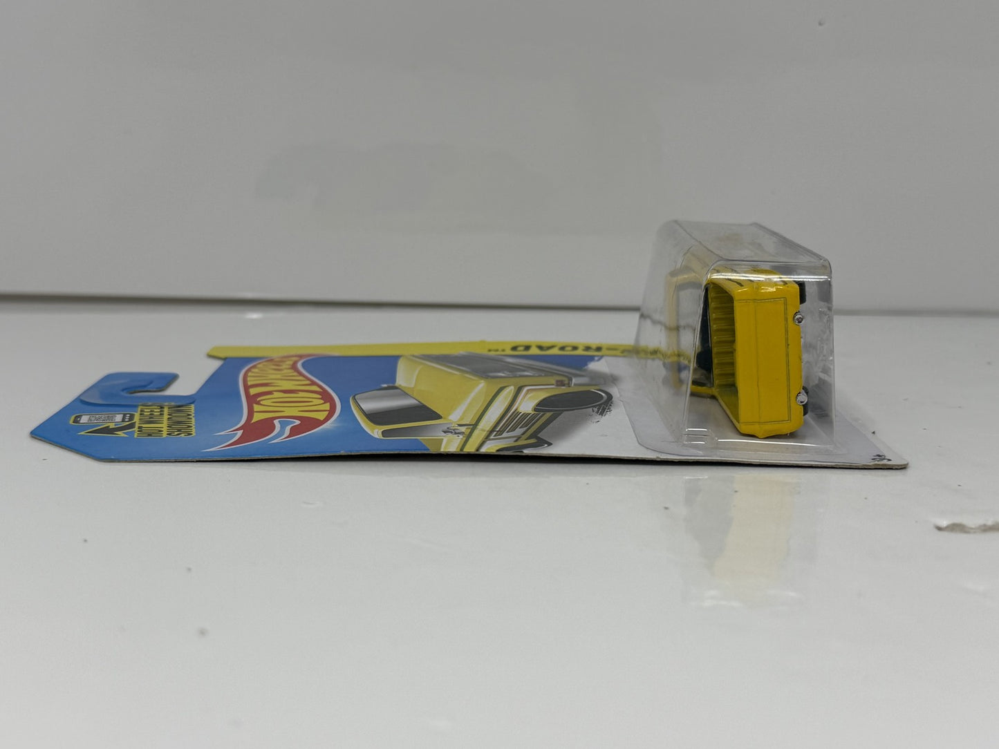 Hot Wheels Off-Road 1983 Chevy Silverado 1:64 Diecast Yellow