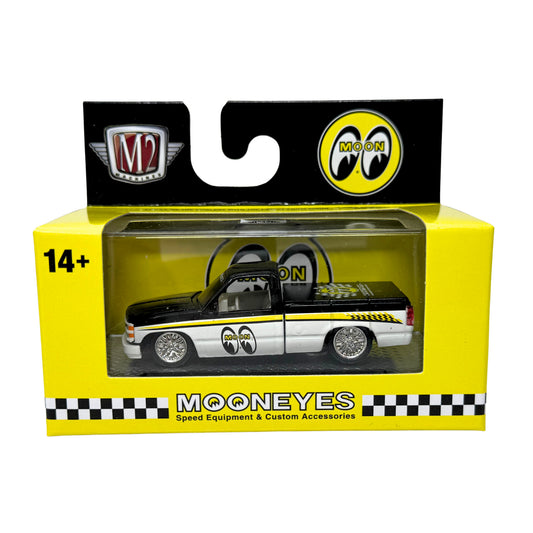 M2 Machines Mooneyes 1990 Chevrolet C1500 Silverado 1:64 Diecast