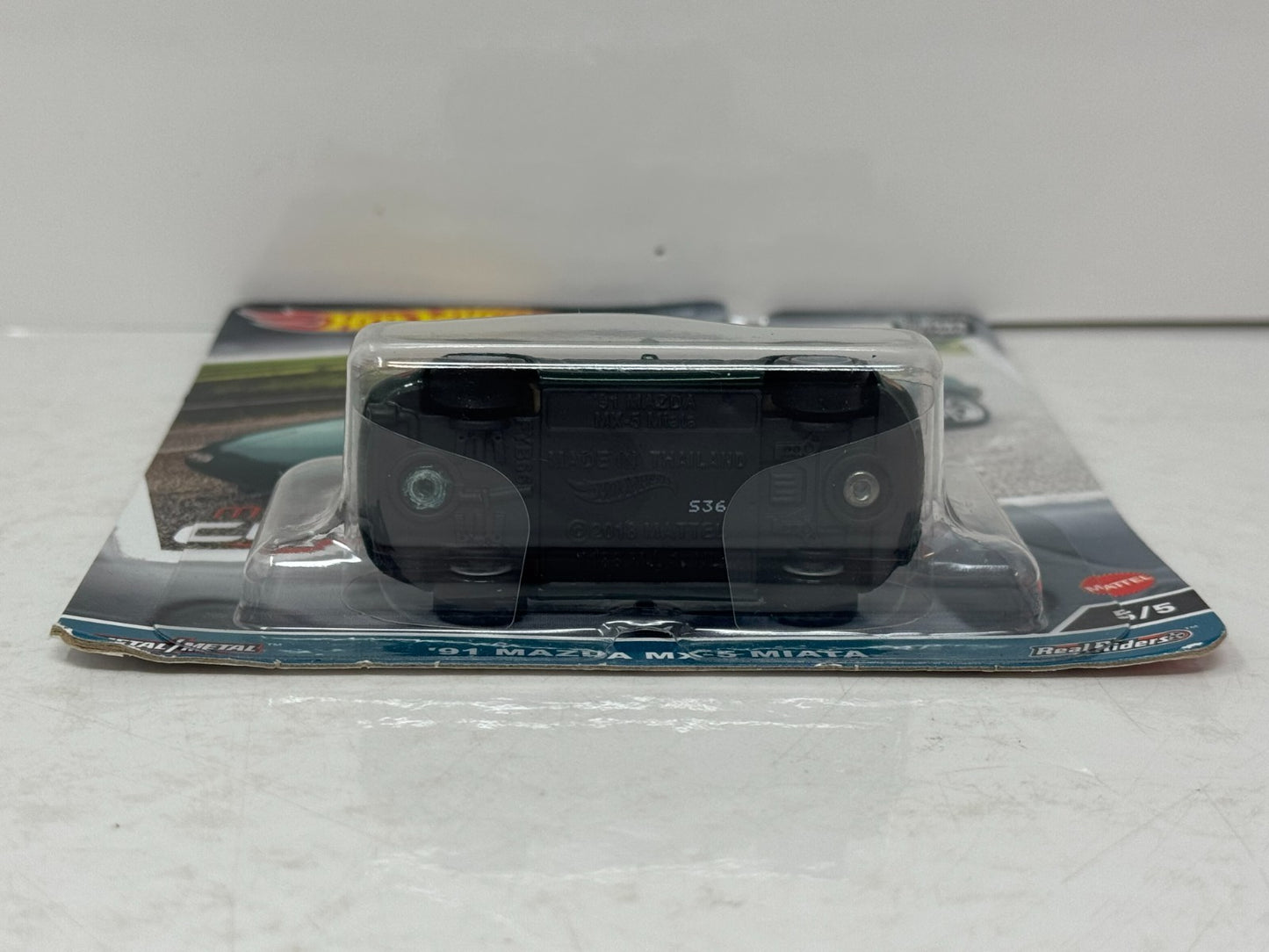 Hot Wheels Premium Modern Classics 1991 Mazda MX-5 Miata 1:64 Diecast