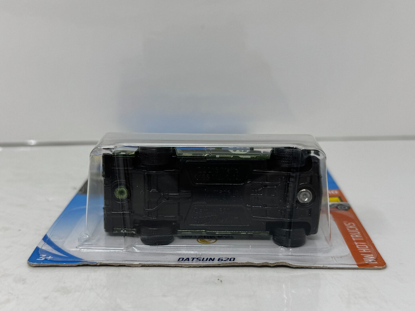 Hot Wheels Super Treasure Hunt Datsun 620 HW Hot Trucks 1:64 Diecast