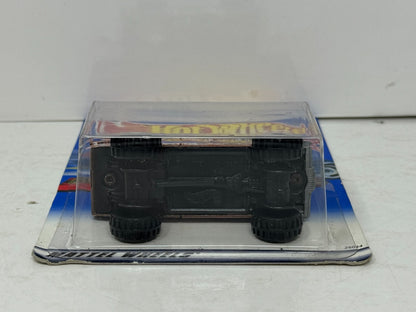Hot Wheels Attack Pack Series Nissan Truck 1:64 Diecast