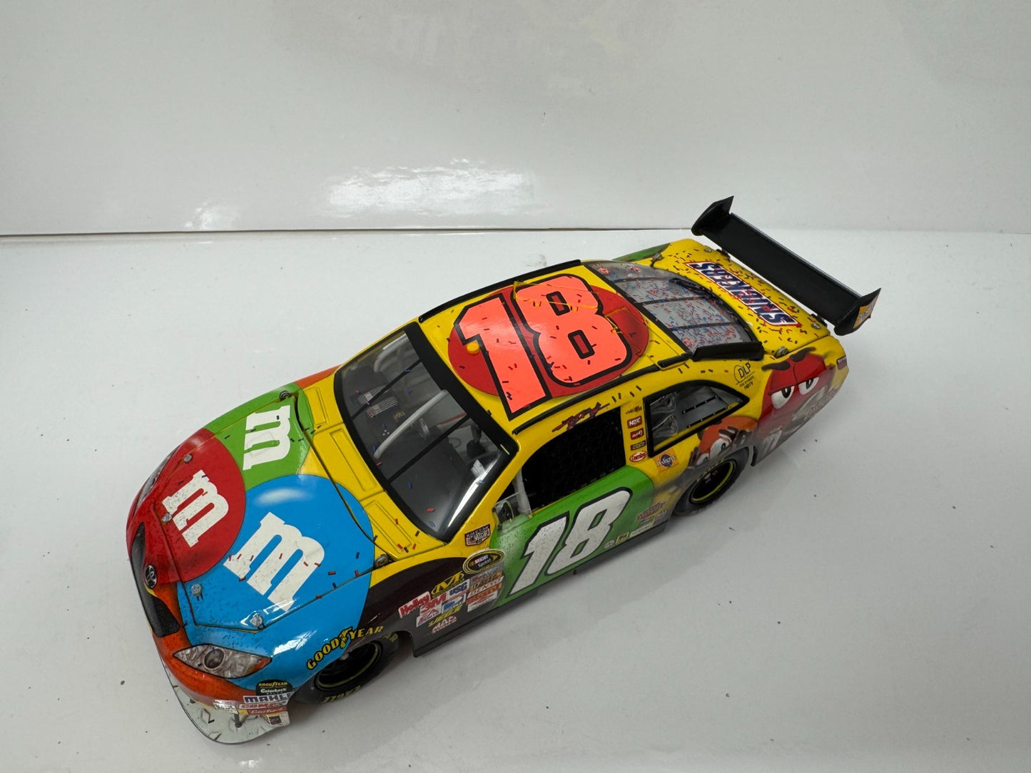 Action NASCAR #18 Kyle Busch M&M's Infineon Win 2008 Toyota Camry 1:24 Diecast