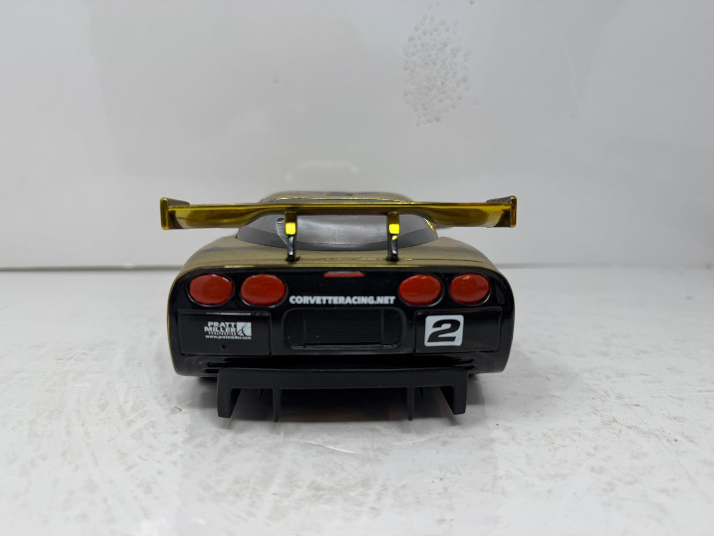 Action Racing #2 Ron Fellows GM 2001 Corvette C5R RACED VERSION 1:18 Diecast