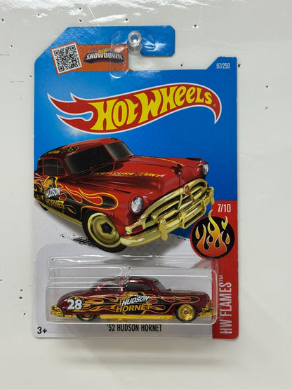 Hot Wheels Super Treasure Hunt 1952 Hudson Hornet HW Flames 1:64 Diecast