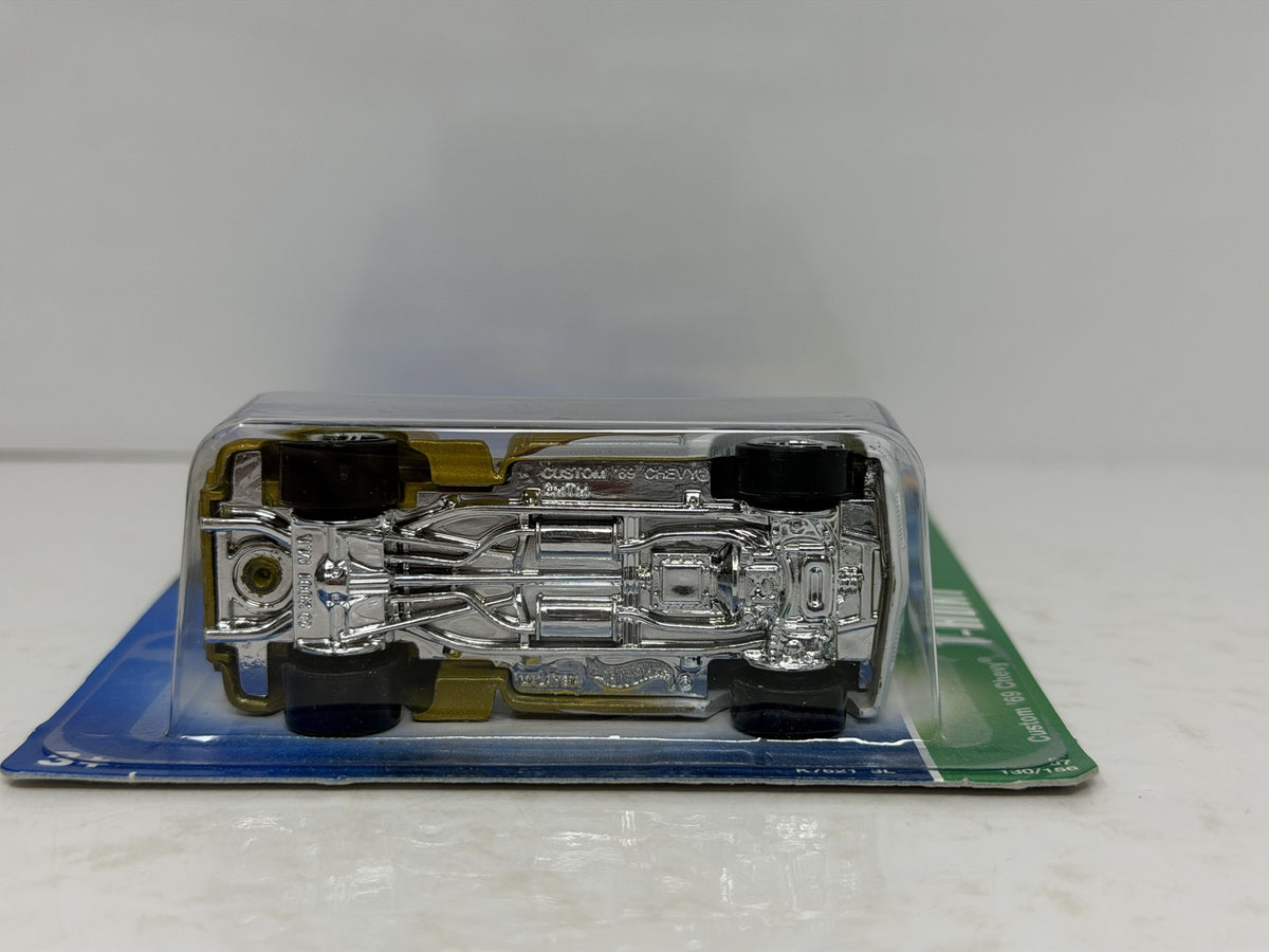 Hot Wheels Treasure Hunt Custom 1969 Chevy 1:64 Diecast Gold