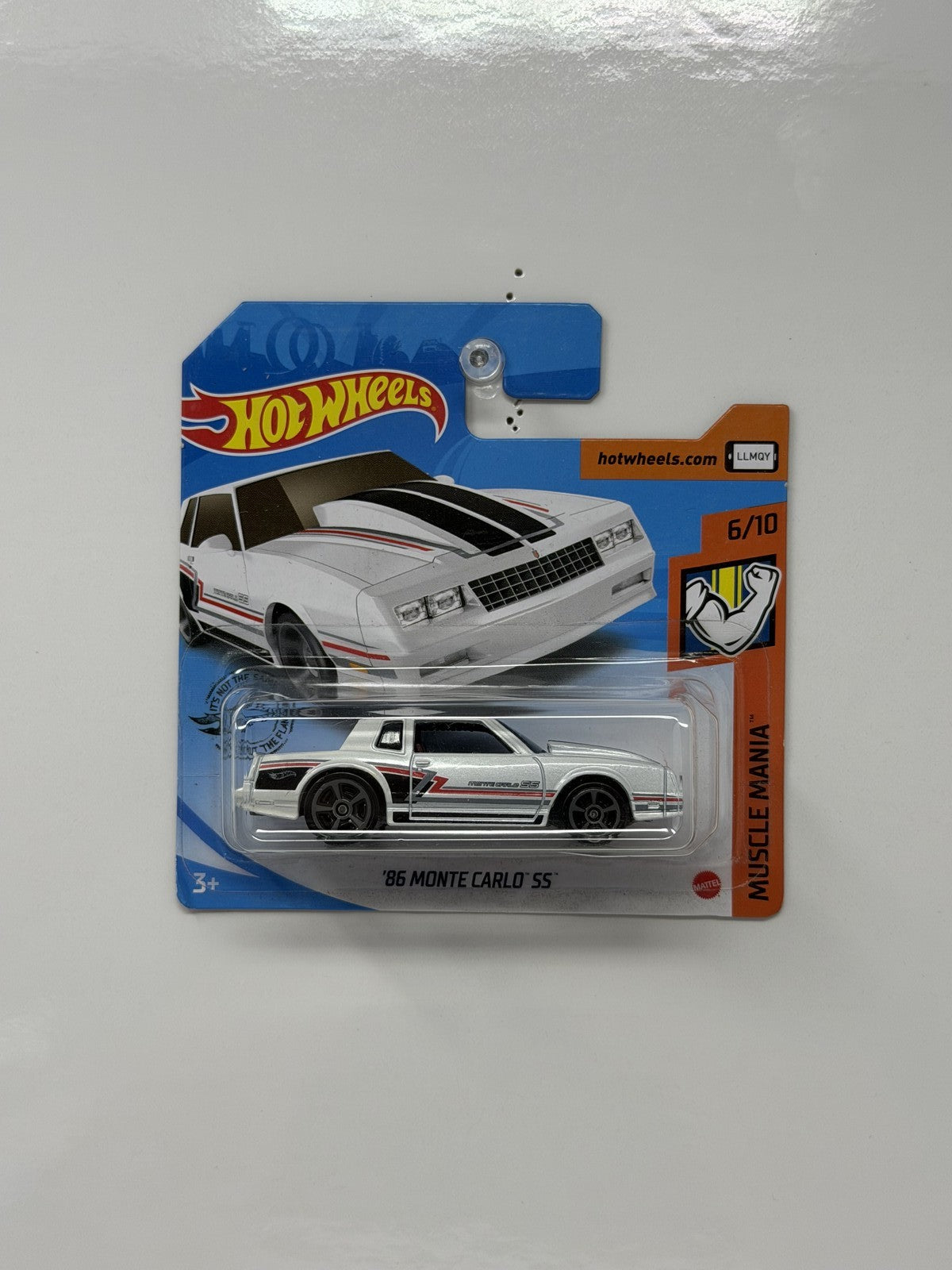 Hot Wheels Muscle Mania 1986 Chevrolet Monte Carlo SS 1:64 Diecast Short Card