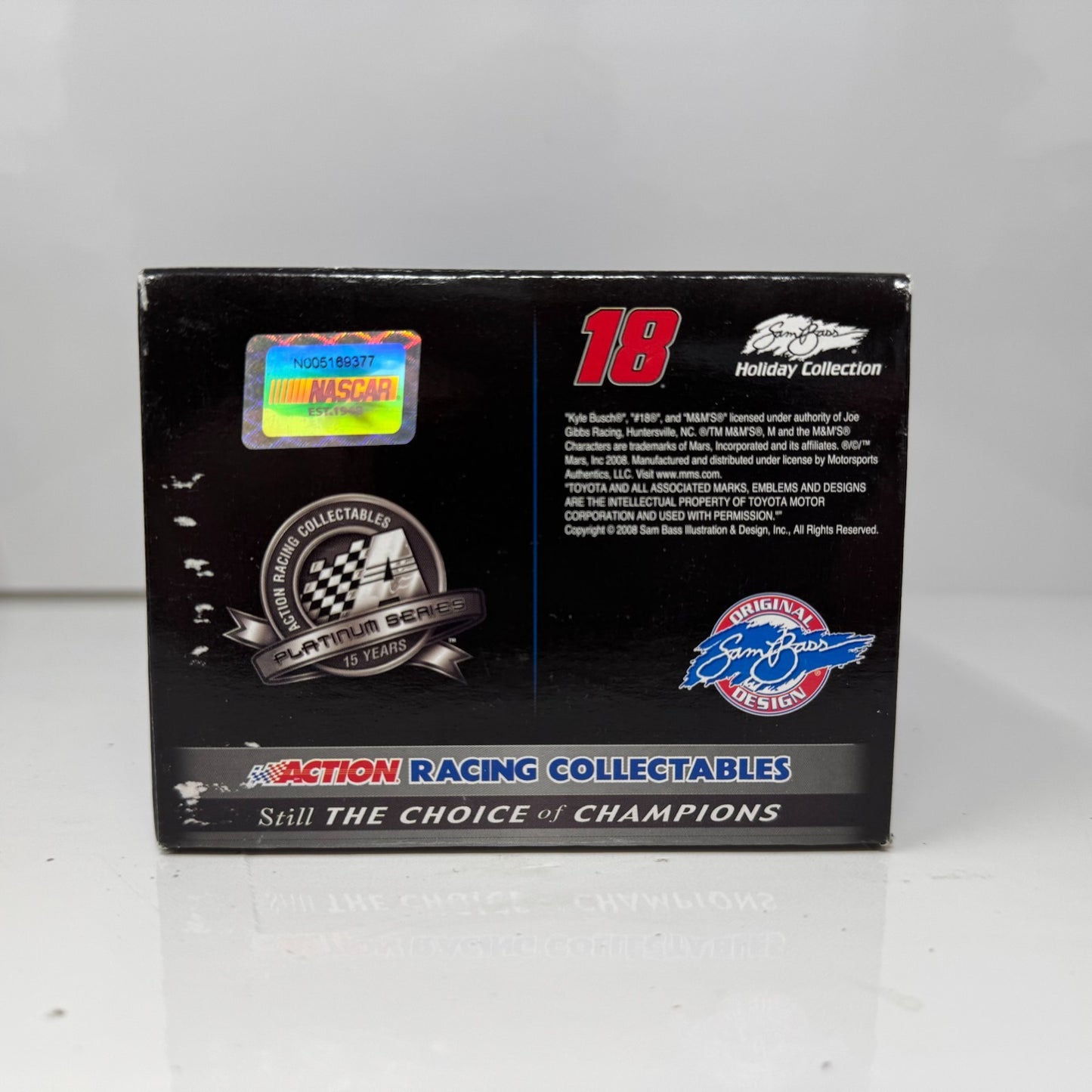 Action NASCAR #18 Kyle Busch M&M's Holiday 2008 Camry 1:24 Diecast SERIAL #118