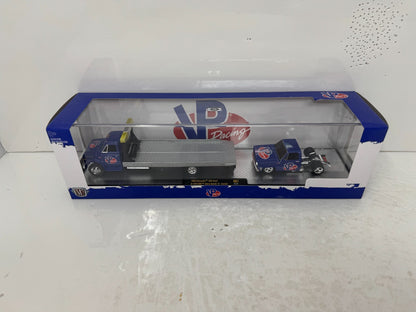 M2 Machines VP Racing 1976 GMC Sierra Grande 15 & Hauler 1:64 Diecast