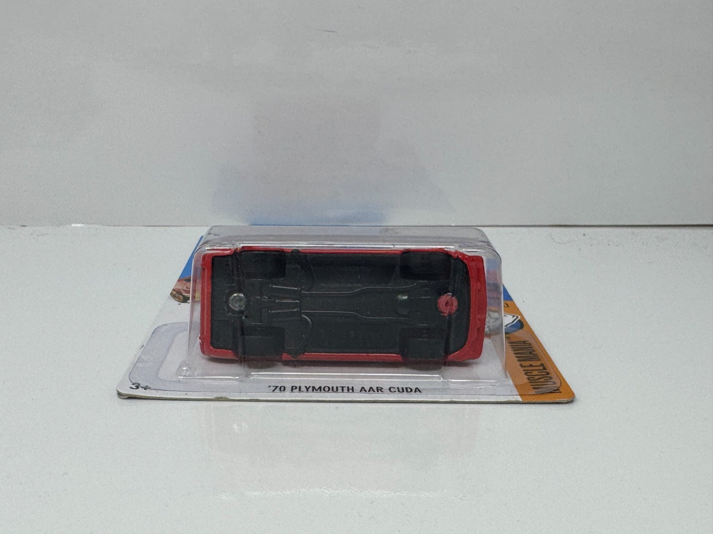 Hot Wheels Muscle Mania 1970 Plymouth AAR Cuda 1:64 Diecast Red