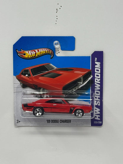 Hot Wheels Showroom 1969 Dodge Charger 1:64 Diecast Short Card Red