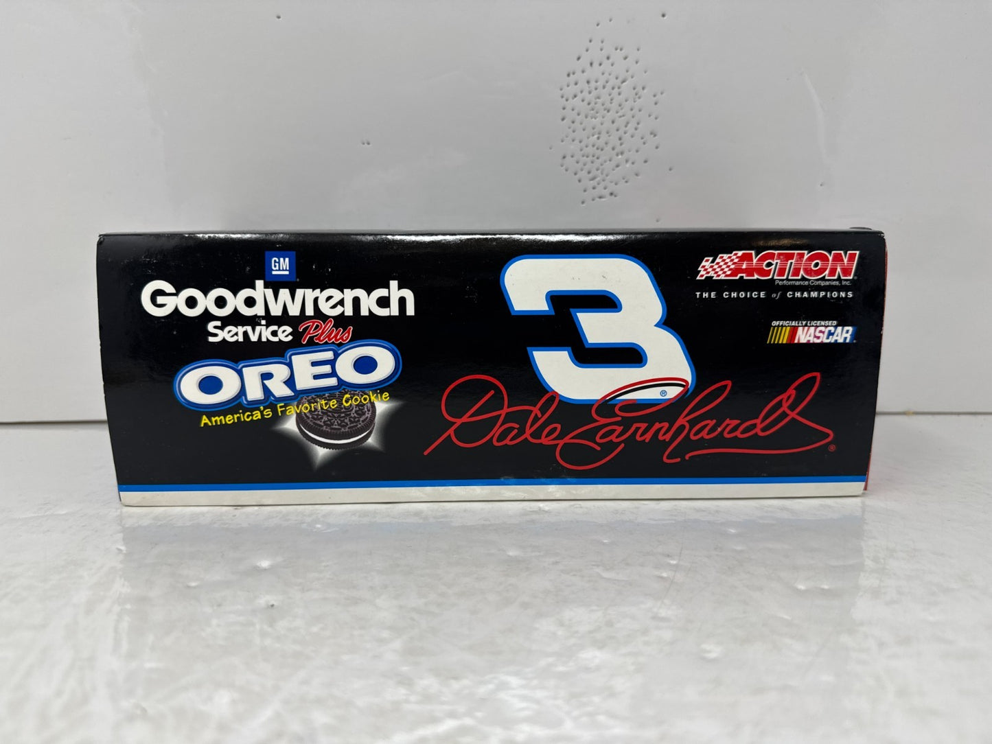 Action Nascar #3 Dale Earnhardt Oreo GM Goodwrench 2001 Monte Carlo 1:24 Diecast