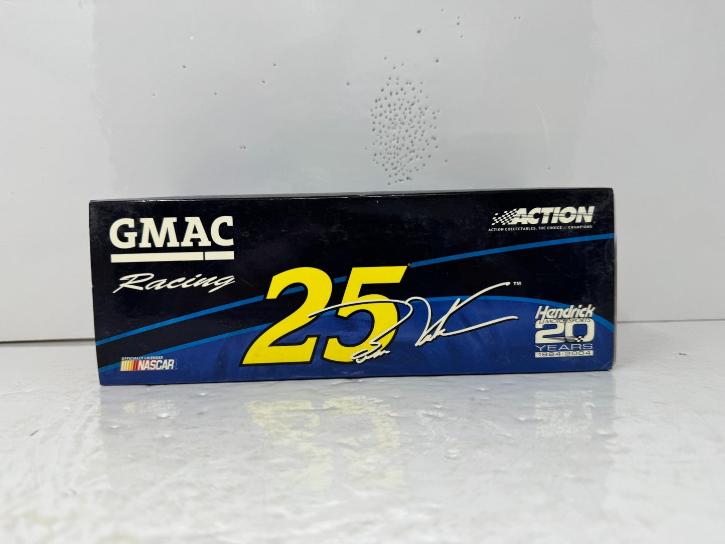 Action NASCAR #25 Brian Vickers GMAC 2004 Chevy Monte Carlo 1:24 Diecast