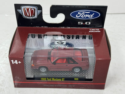 M2 Machines 1988 Ford Mustang GT 5.0 1:64 Diecast