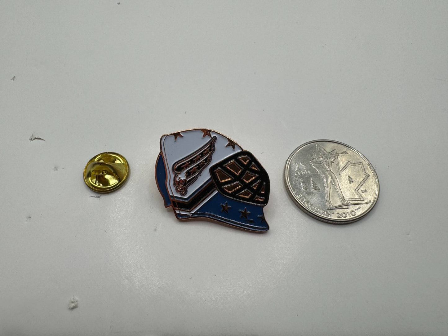 Washington Capitals Goalie Mask NHL Hockey Lapel Pin