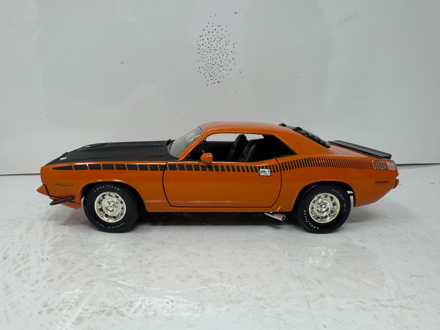 Ertl American Muscle 1970 Plymouth AAR ’Cuda 1:18 Diecast
