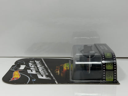 Hot Wheels Retro Entertainment Fast & Furious 1970 Dodge Charger RT 1:64 Diecast