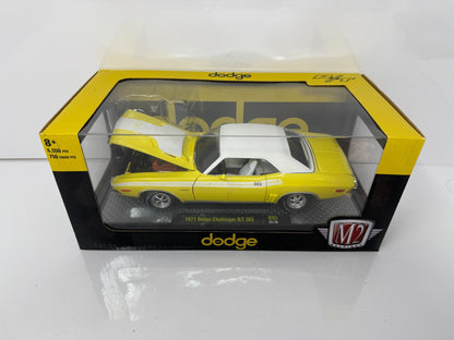 M2 Machines 1971 Dodge Challenger R/T 383 1:24 Diecast