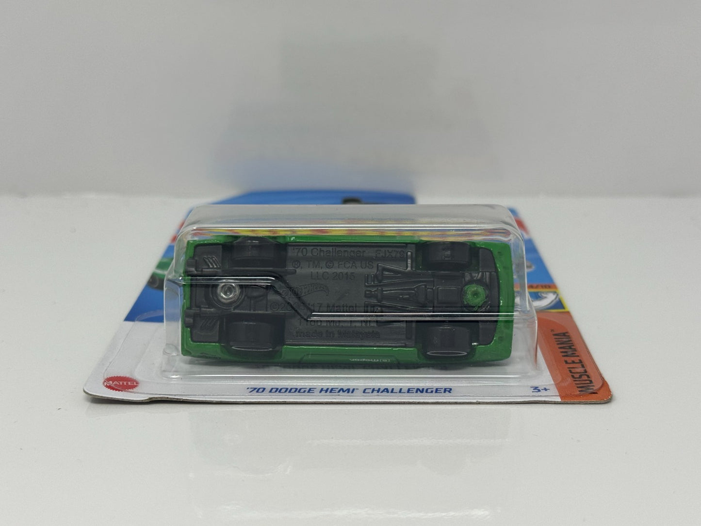 Hot Wheels Muscle Mania 1970 Dodge Hemi Challenger 1:64 Diecast Green