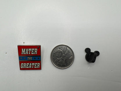 DLR Disney Mater the Greater Mater’s Junkyard Jamboree Signs Trading Pin DC1S19