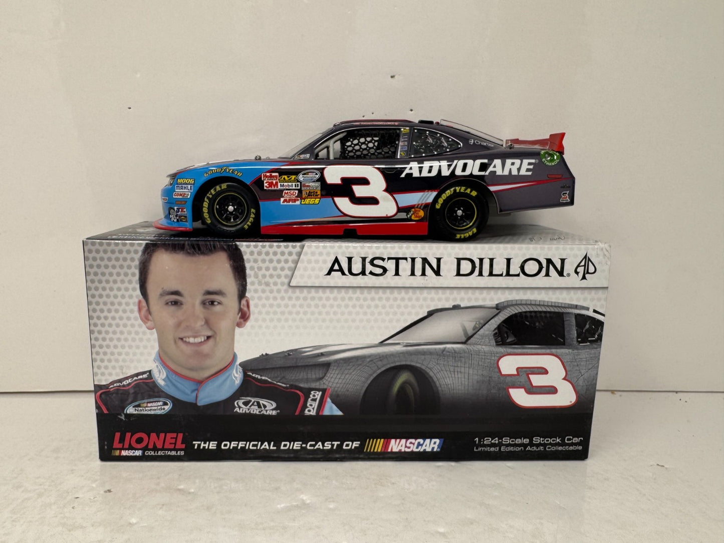 Lionel Nascar #3 Austin Dillon Advocare 2013 Camaro Color Chrome 1:24 Diecast
