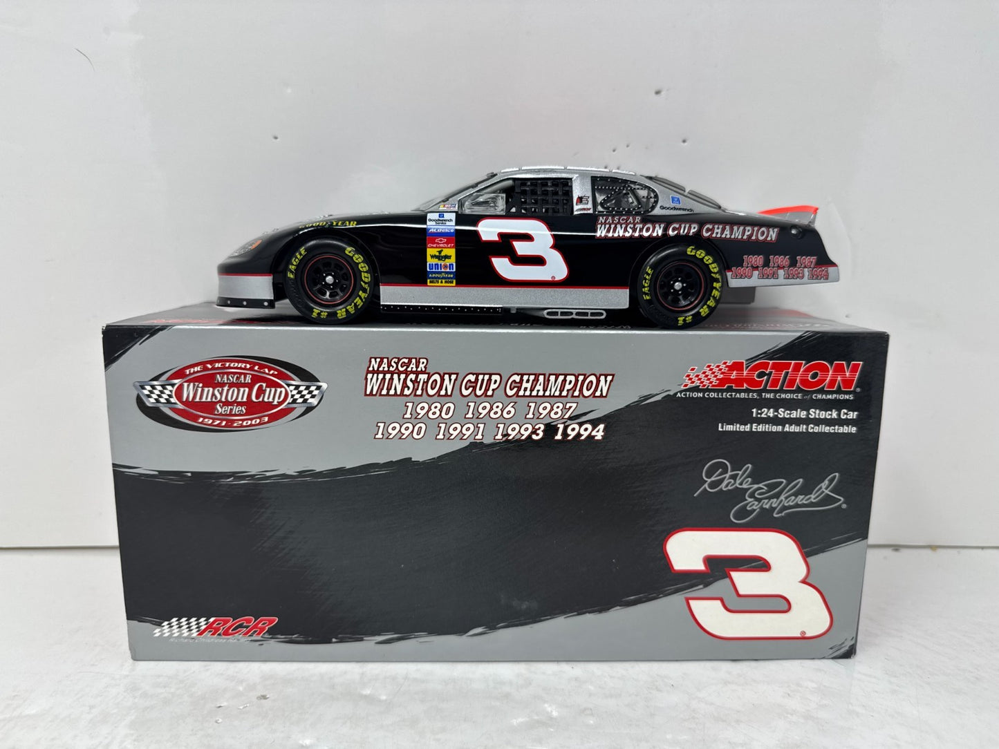 Action Nascar #3 Dale Earnhardt Victory Lap 7x Champion 2003 1:24 Diecast