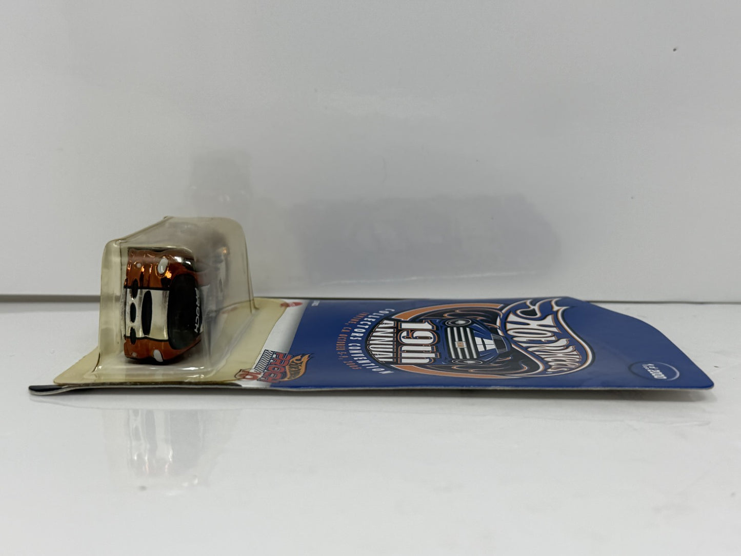 Hot Wheels 2005 19th Collectors Convention Deora II 1:64 Diecast