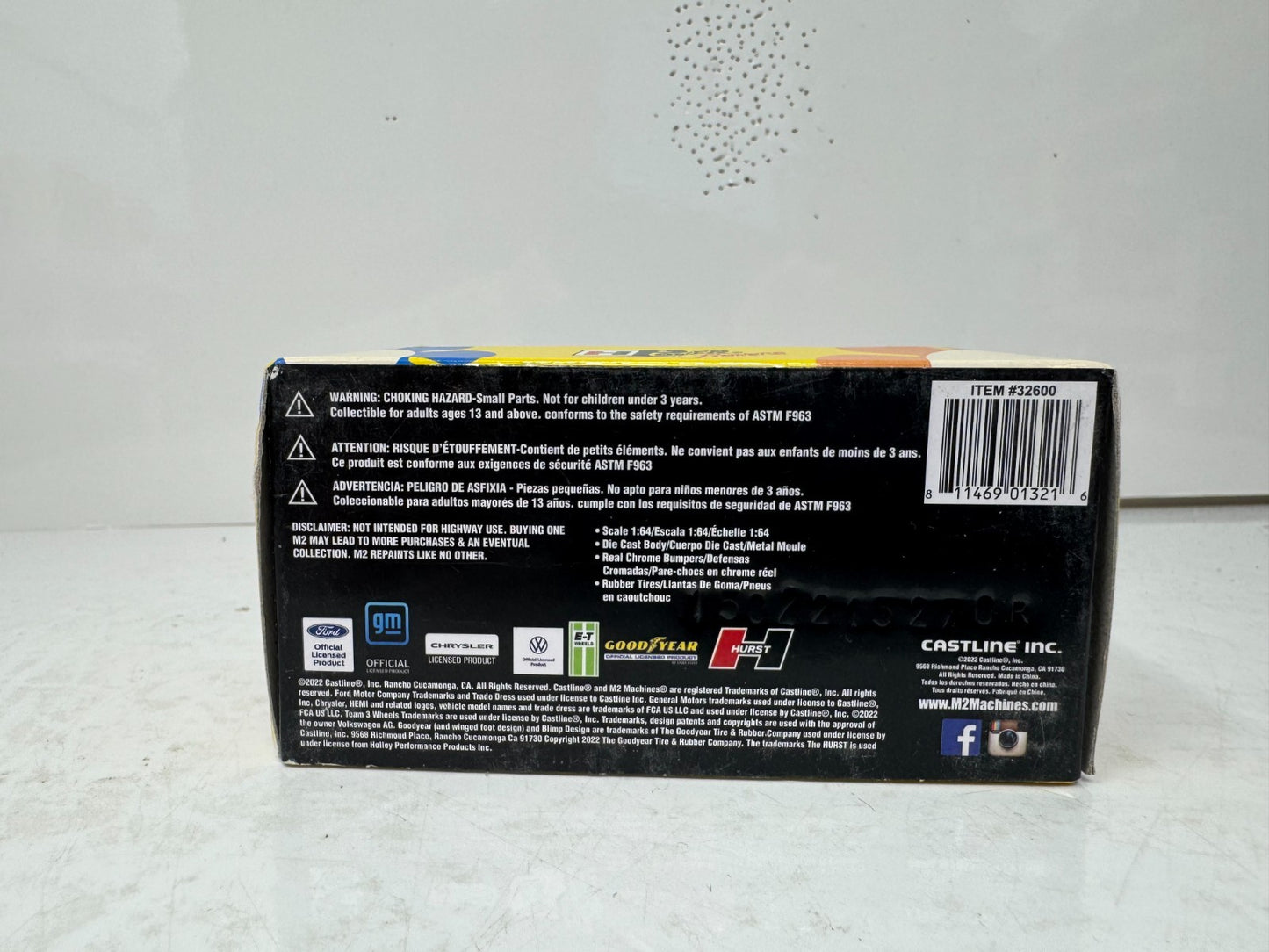 M2 Machines Hurst Power Flowers 1970 Chevrolet Camaro Z/28 RS 1:64 Diecast