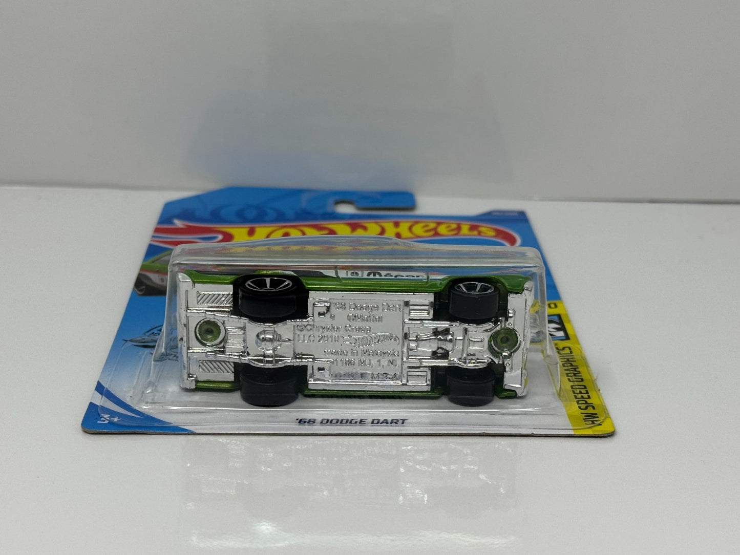 Hot Wheels Speed Graphics 1968 Dodge Dart 1:64 Diecast Green