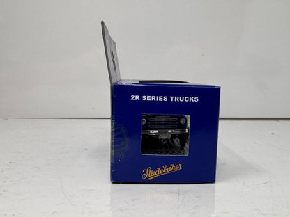 M2 Machines 1950 Studebaker 2R Truck 1:64 Diecast