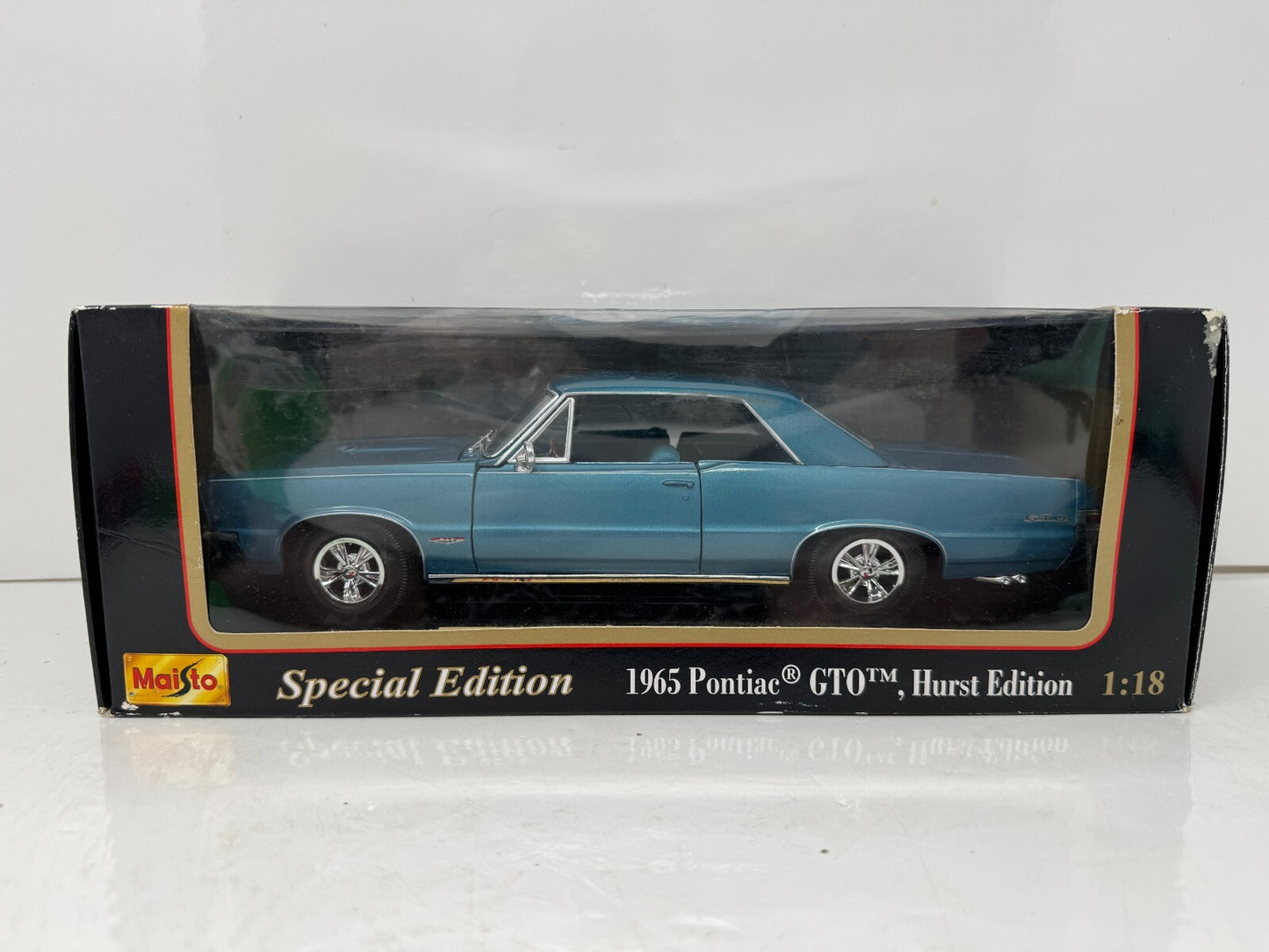 Maisto 1965 Pontiac GTO Hurst Edition Special Edition 1:18 Diecast