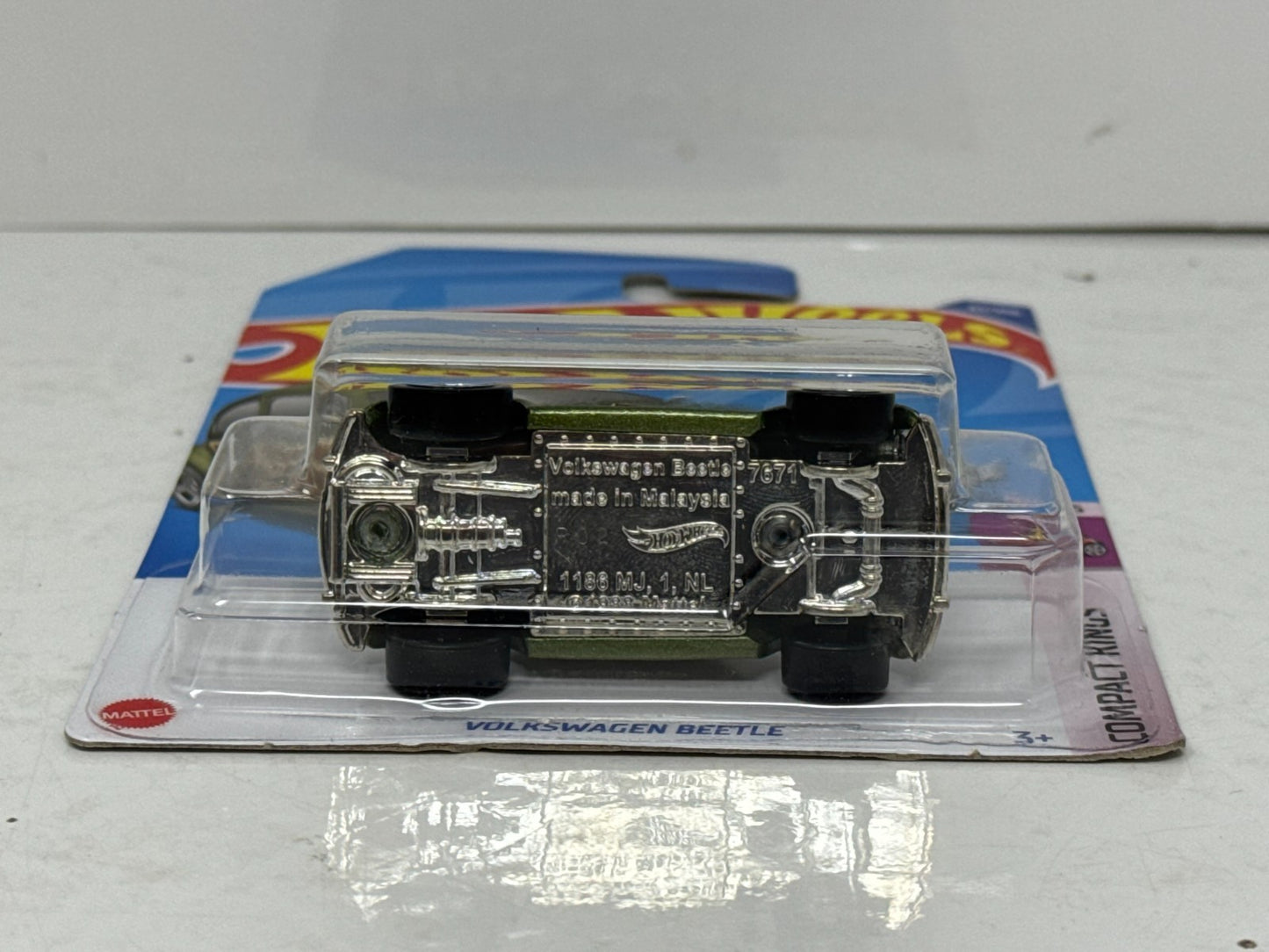 Hot Wheels Compact Kings Volkswagen Beetle 1:64 Diecast