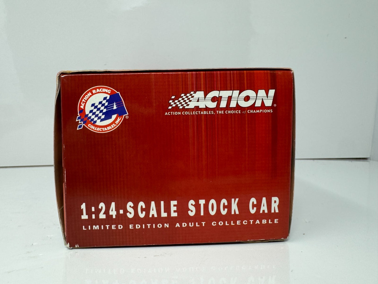 Action NASCAR Kasey Kahne #9 Dodge Dealers Refresh Dodge Intrepid 1:24 Diecast