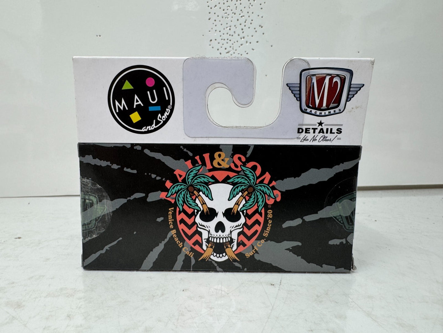 M2 Machines Maui & Sons 1959 Volkswagen Double Cab Truck USA Model 1:64 Diecast