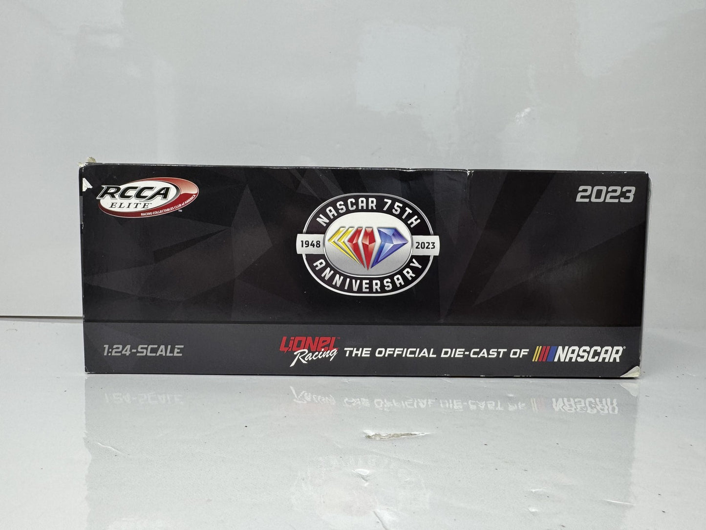 Lionel Elite Nascar Kevin Harvick #4 Mobil 1 Wings 2023 Mustang 1:24 Diecast