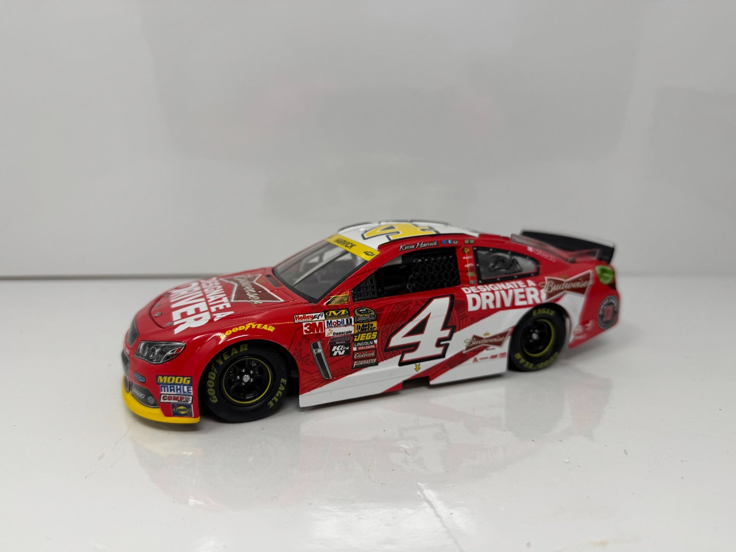Lionel NASCAR Kevin Harvick #4 Budweiser Designate A Driver 2014 SS 1:24 Diecast