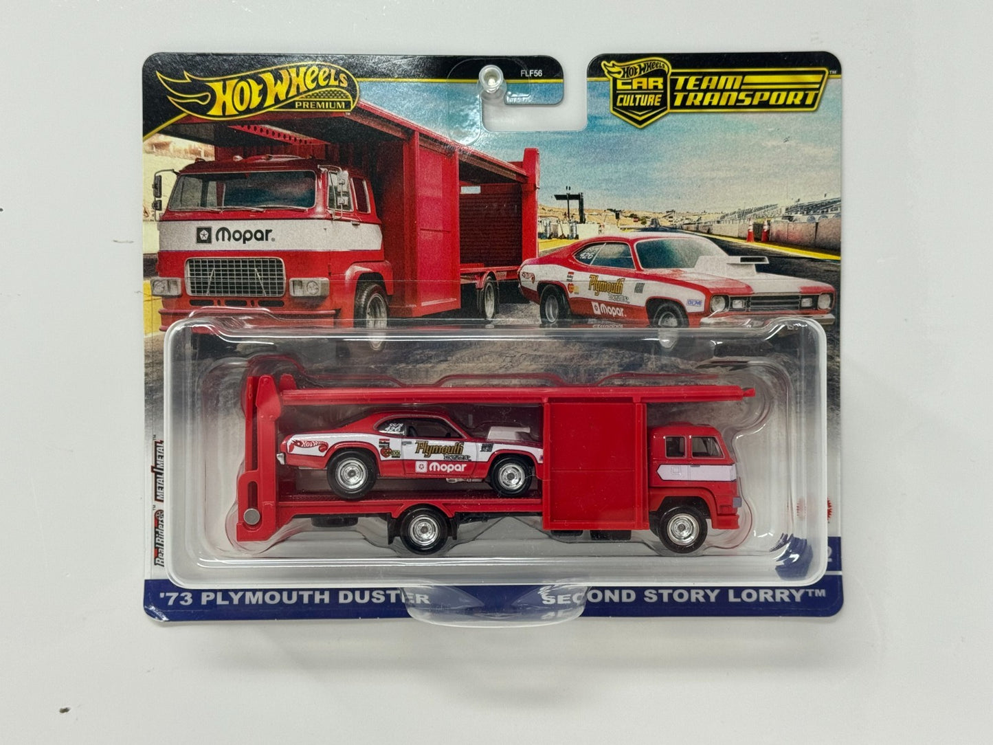 Hot Wheels Premium Team Transport #82 1973 Plymouth Duster & Hauler 1:64 Diecast