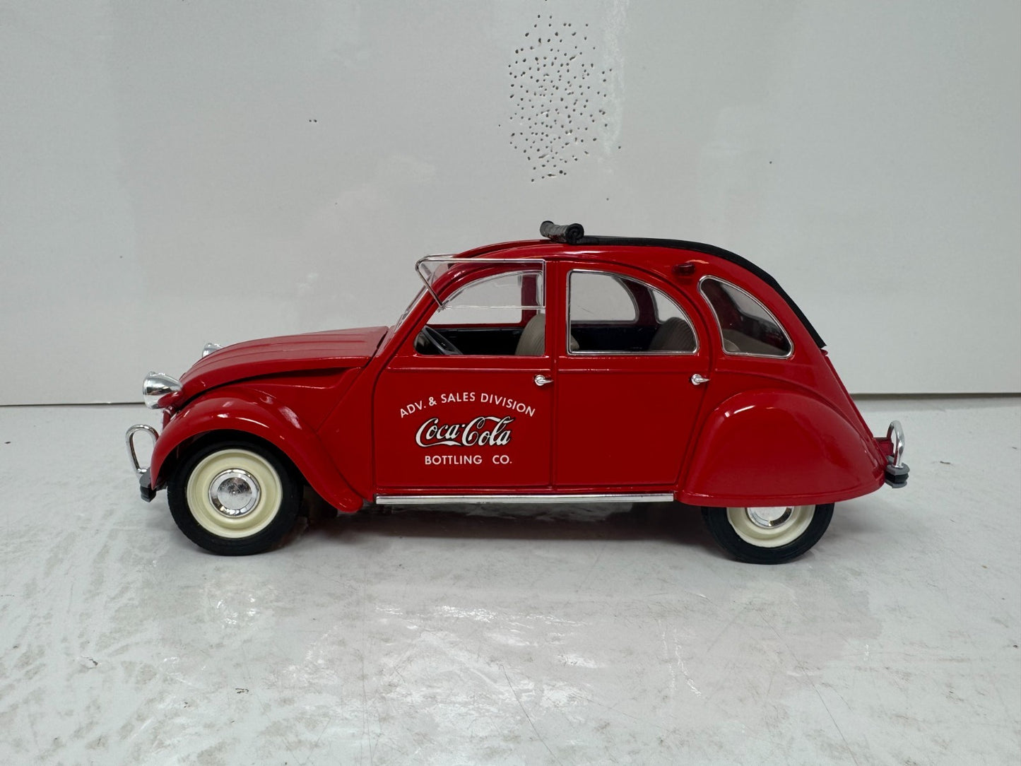 Solido Coca-Cola 1966 Citroën 2CV 1:18 Diecast