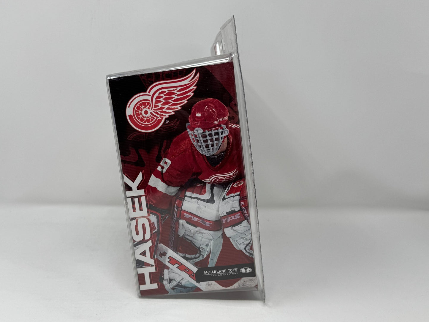 McFarlane NHL Dominik Hasek Detroit Red Wings Series 2 CHASE Figure