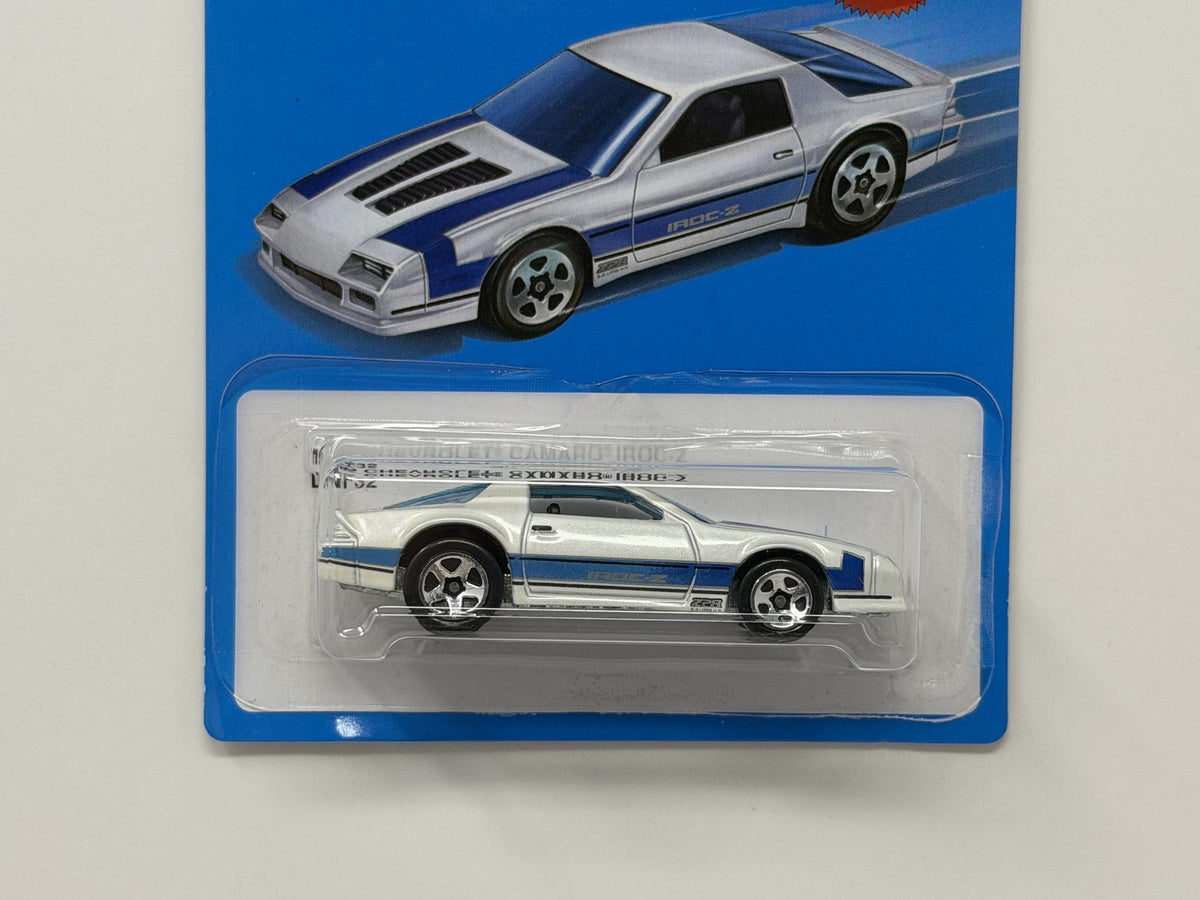 Hot Wheels Target Exclusive 1985 Chevrolet Camaro IROC-Z 1:64 Diecast White