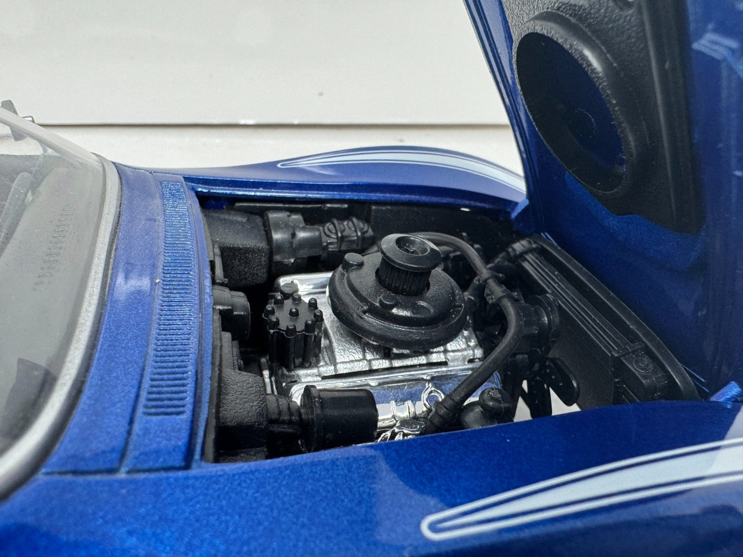 Hot Wheels 100% Series 1969 Chevrolet Corvette 1:18 Diecast