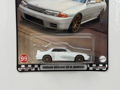 Hot Wheels Premium Boulevard #99 Nissan Skyline GT-R BNR32 1:64 Diecast