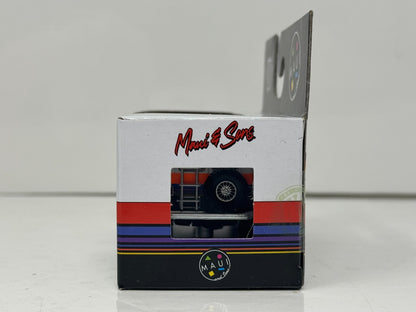M2 Machines Maui & Sons 1971 Chevrolet Van G10 1:64 Diecast