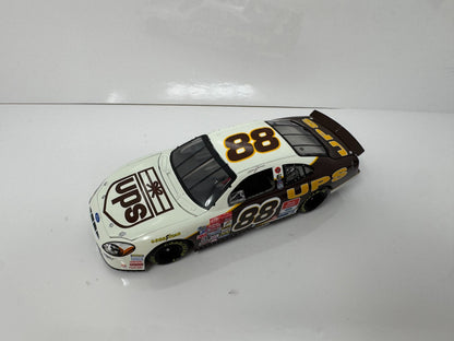 Action NASCAR Dale Jarrett #88 UPS 2001 Ford Taurus 1:24 Diecast